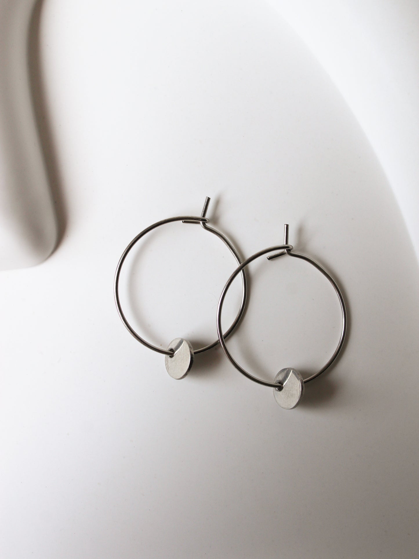 Creole mit Plättchen Anhänger