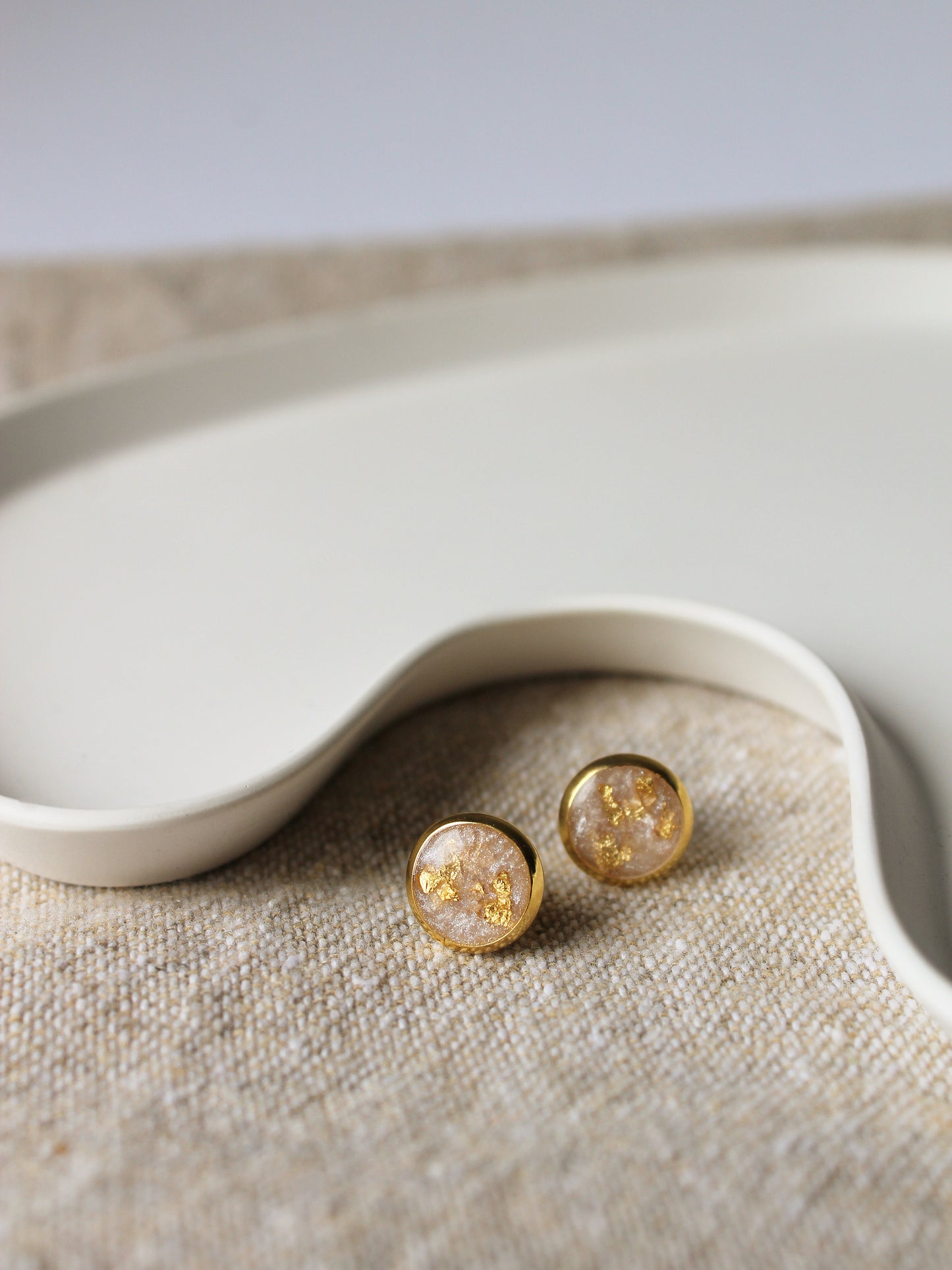 Ohrstecker mit Blattgold