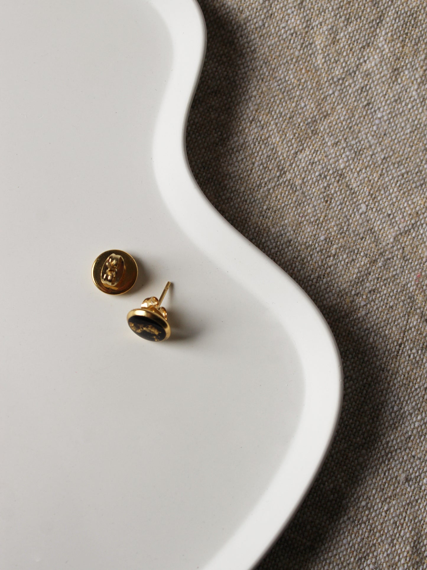 Ohrstecker mit Blattgold