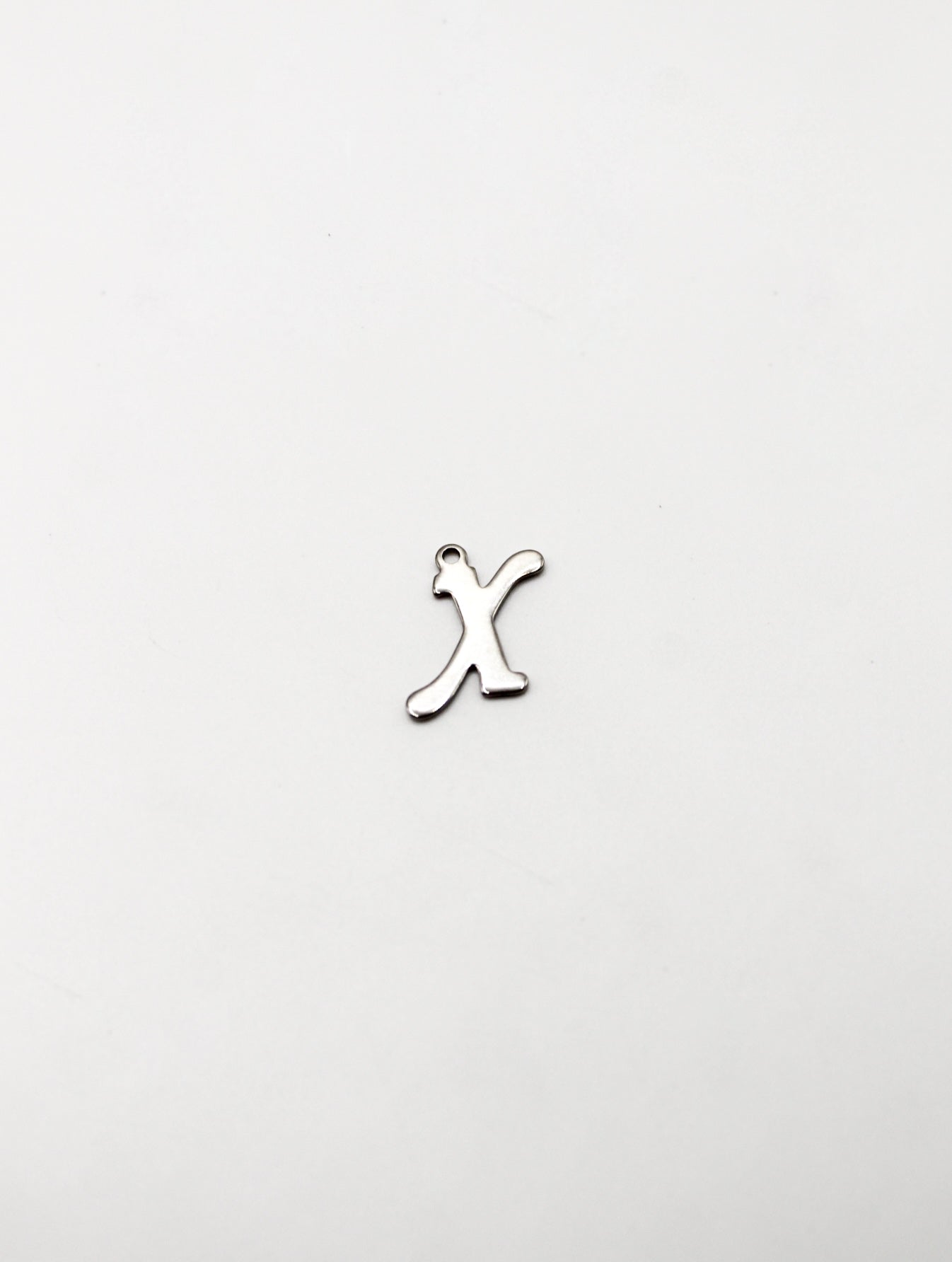 CHARM BUCHSTABE EDELSTAHL
