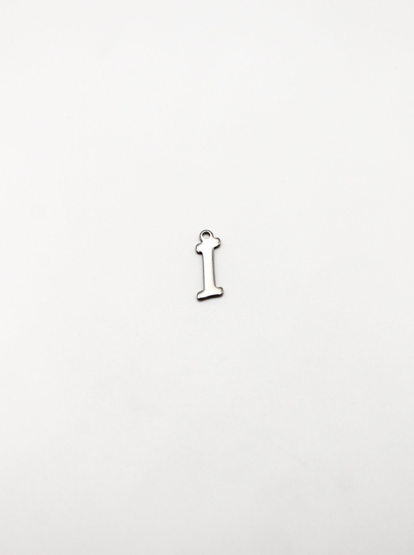 CHARM BUCHSTABE EDELSTAHL