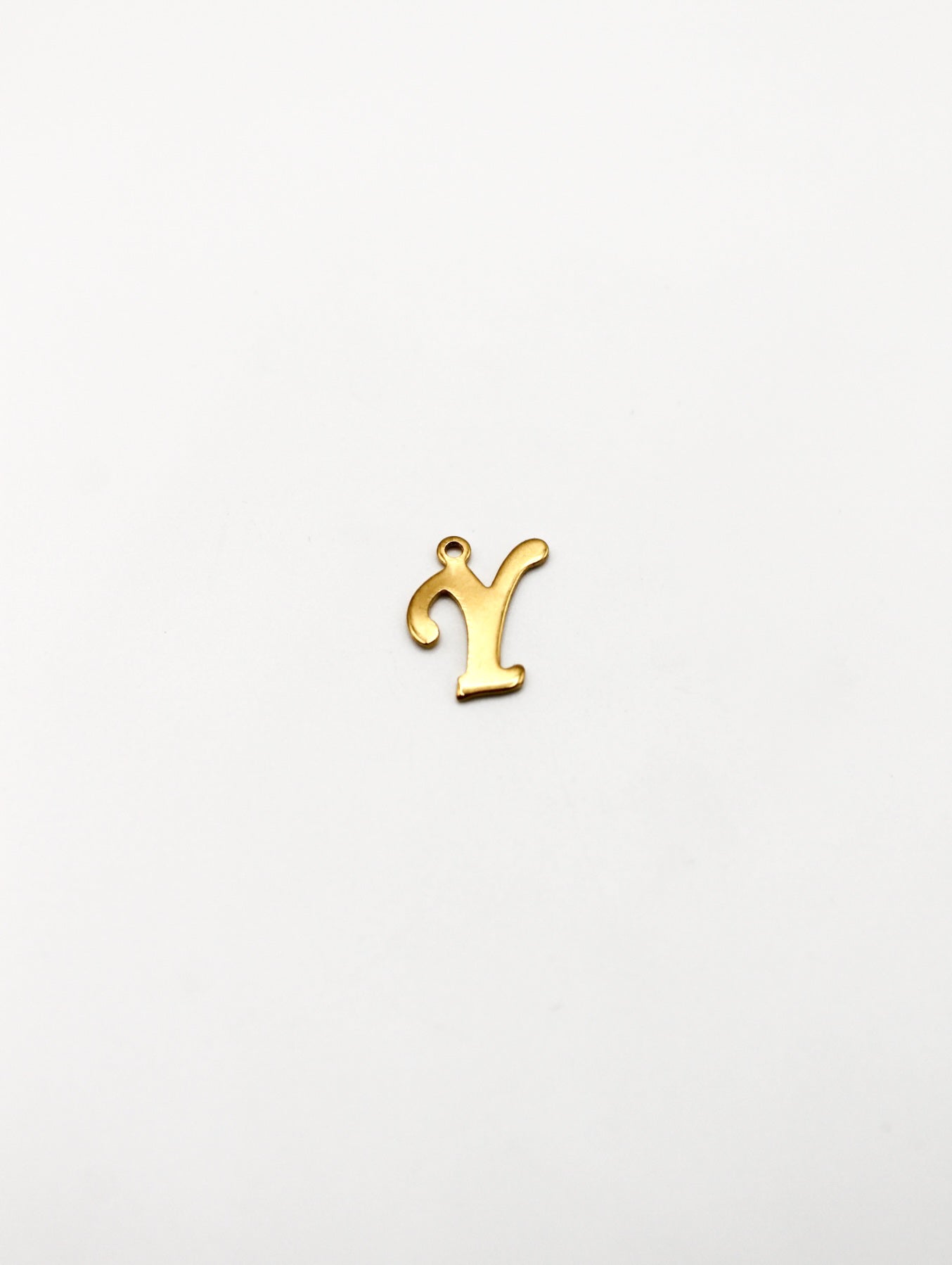 CHARM BUCHSTABE EDELSTAHL VERGOLDET