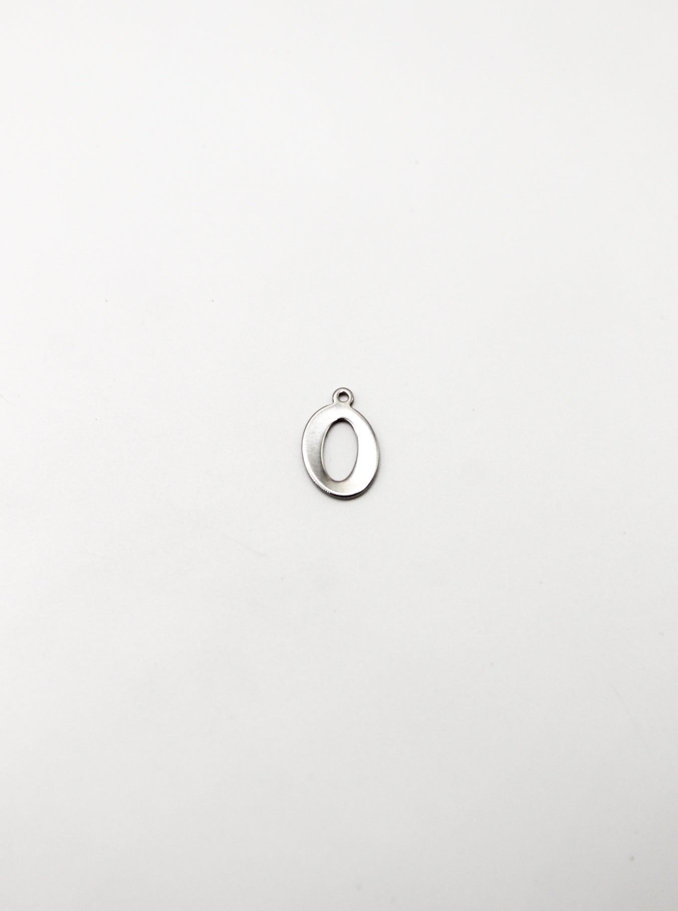 CHARM BUCHSTABE EDELSTAHL