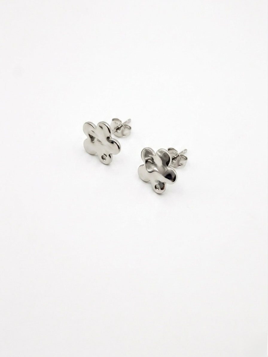 OHRSTECKER BLUME STRUKTUR 12MM EDELSTAHL