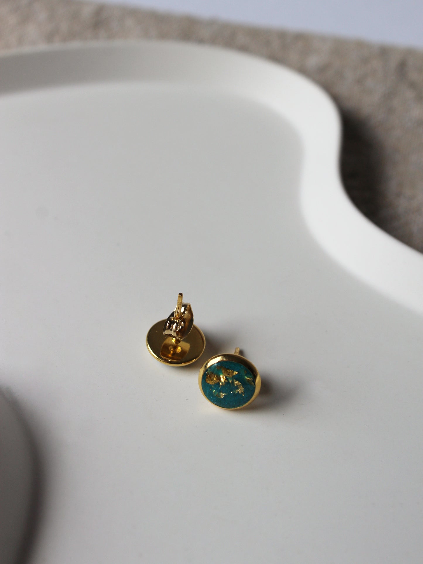 Ohrstecker mit Blattgold