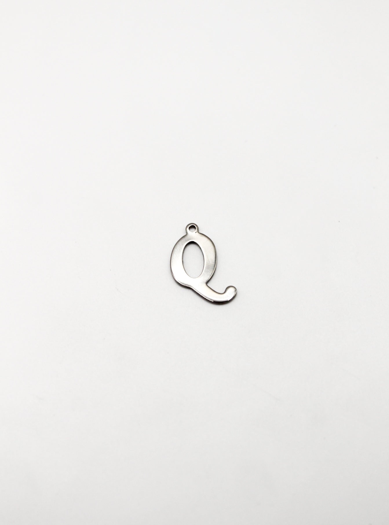 CHARM BUCHSTABE EDELSTAHL